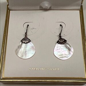 Annika Witt Gorgeous Sterling Silver Mother of Pearl drop earring Made in Bali